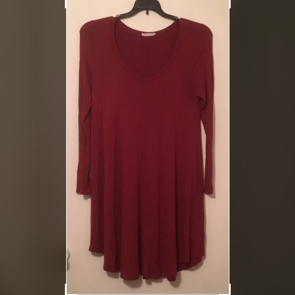 Reborn J. Size Large  Beautiful, Red, Long Sleeves, U-Neckline, Tunic Dress